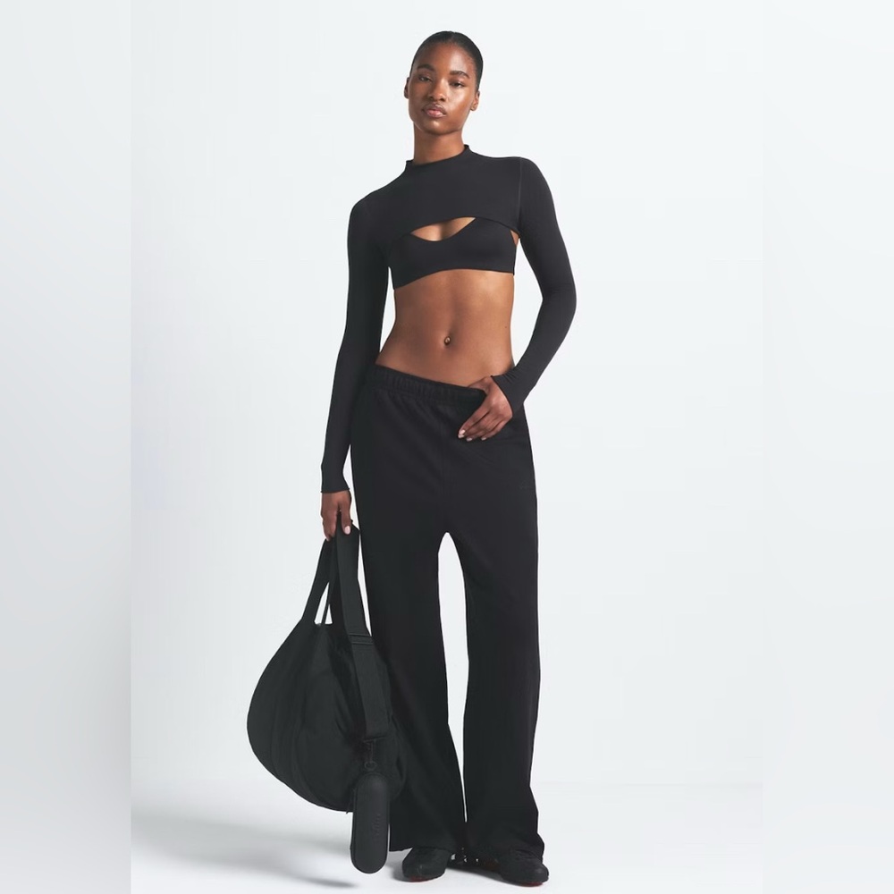 NWOT NikeSKIMS MATTE TRICOT SIDE SNAPS PANT color Obsidian size L